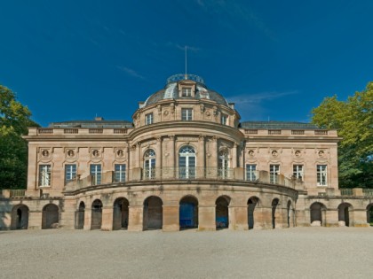 照片: 公园和娱乐活动, 城堡， 要塞和宫殿, 其他地方, Seeschloss Monrepos, Schloss Favorite, 巴登-符腾堡