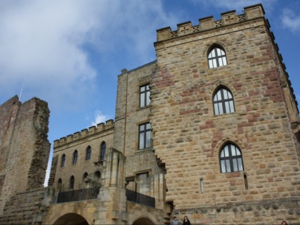 照片: 博物馆和展览会, 城堡， 要塞和宫殿, Hambacher Schloss, 莱茵兰-普法尔茨