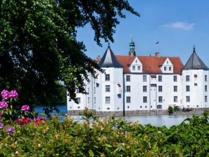 照片: 博物馆和展览会, 城堡， 要塞和宫殿, Schloss Glücksburg, 石勒苏益格-荷尔斯泰因